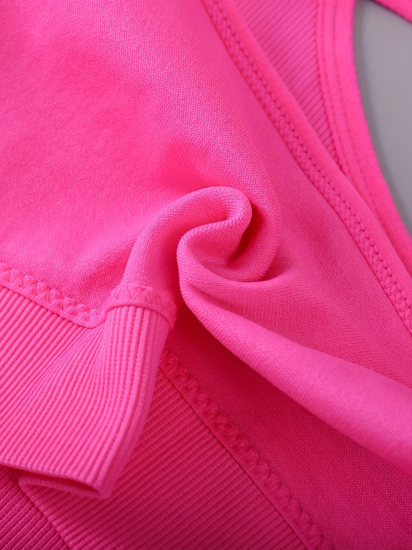 Women's Seamless Sports Bras by Unknown Brand 4 Pack