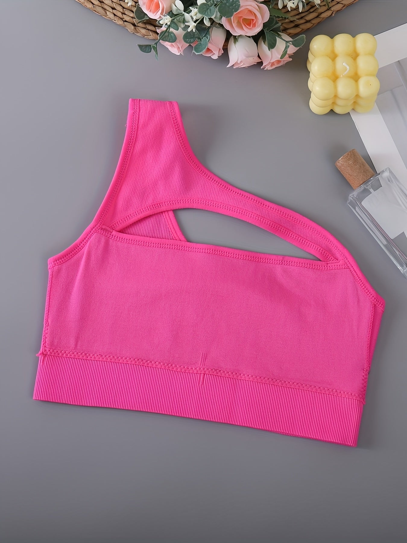 Women's Seamless Sports Bras by Unknown Brand 4 Pack