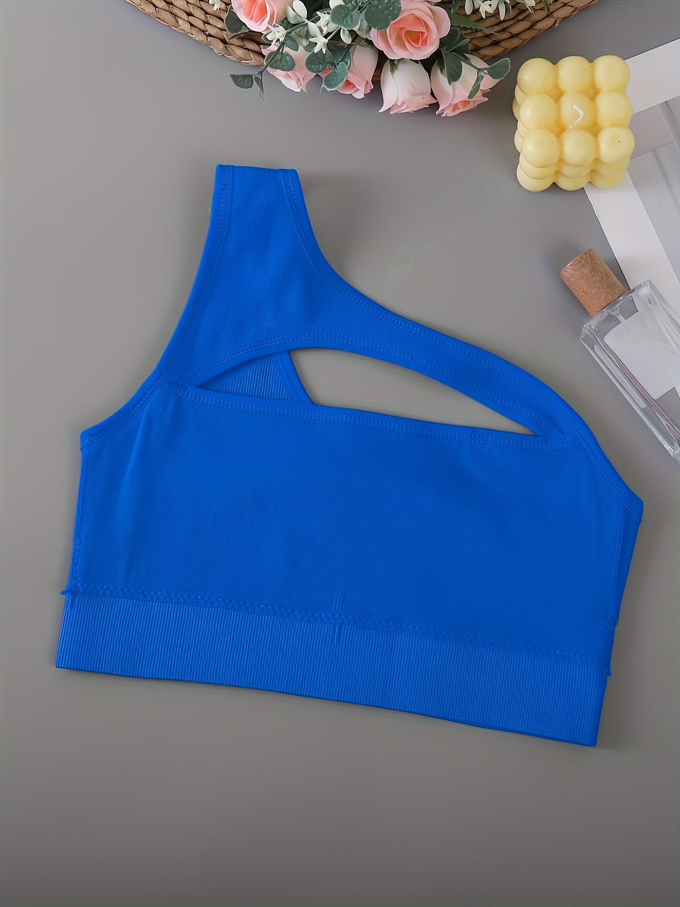 Women's Seamless Sports Bras by Unknown Brand 4 Pack