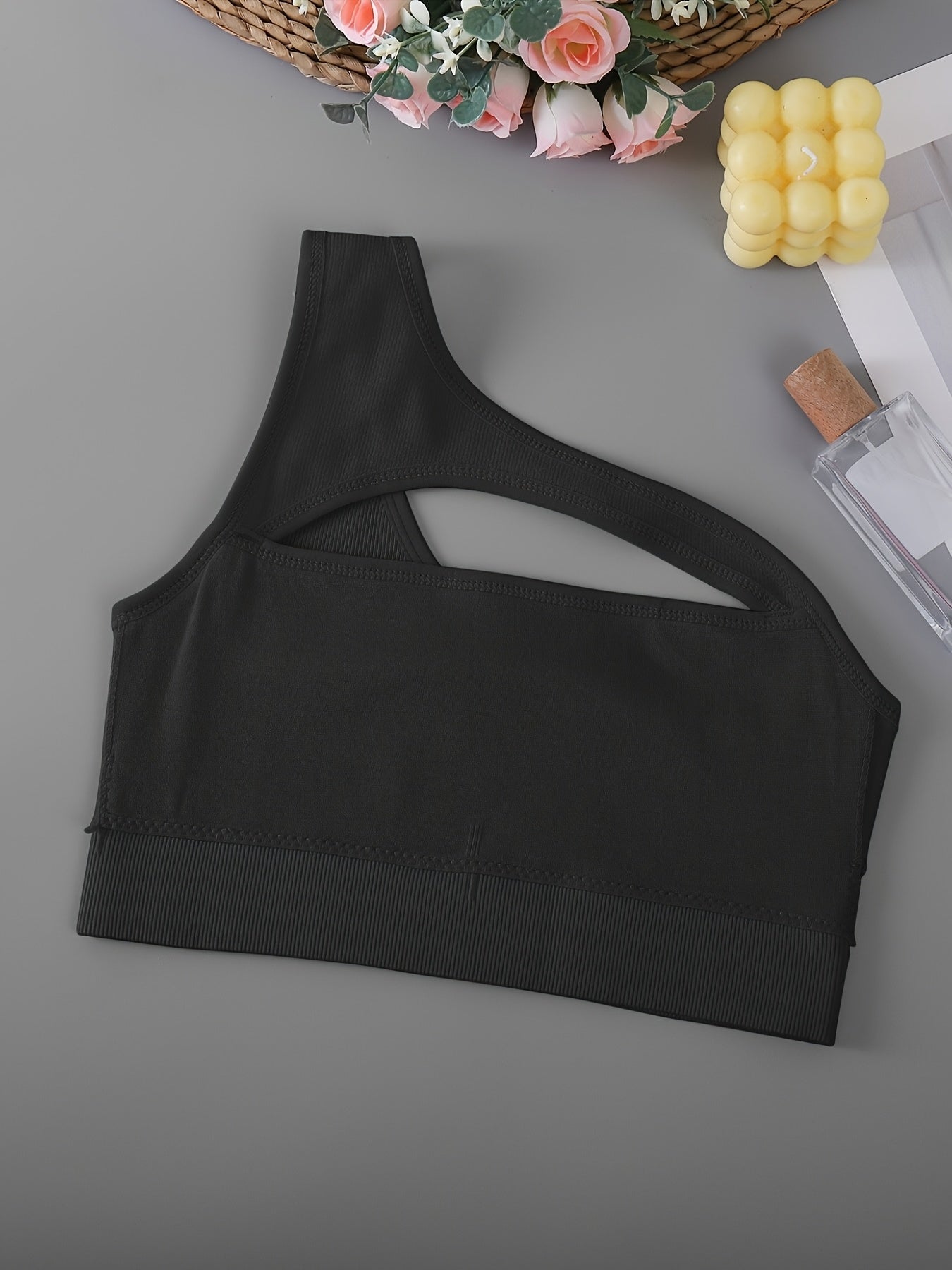 Women's Seamless Sports Bras by Unknown Brand 4 Pack