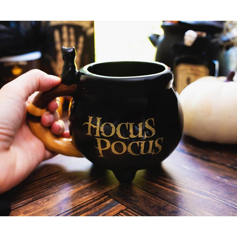 Silver Buffalo Disney Hocus Pocus Cauldron 3D Sculpted Ceramic Mug