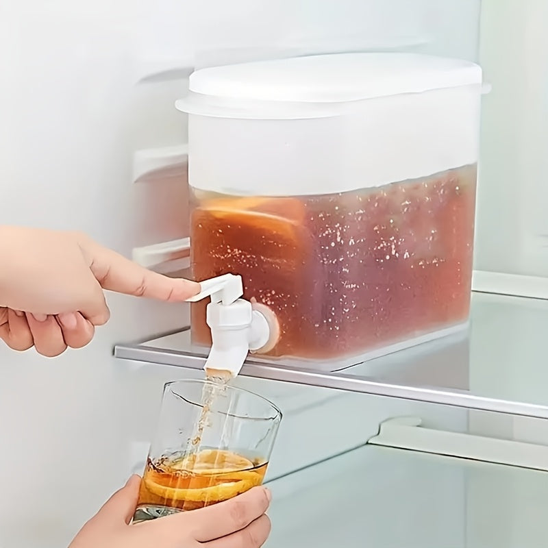 Large Capacity Beverage Dispenser by Durable PP Plastic